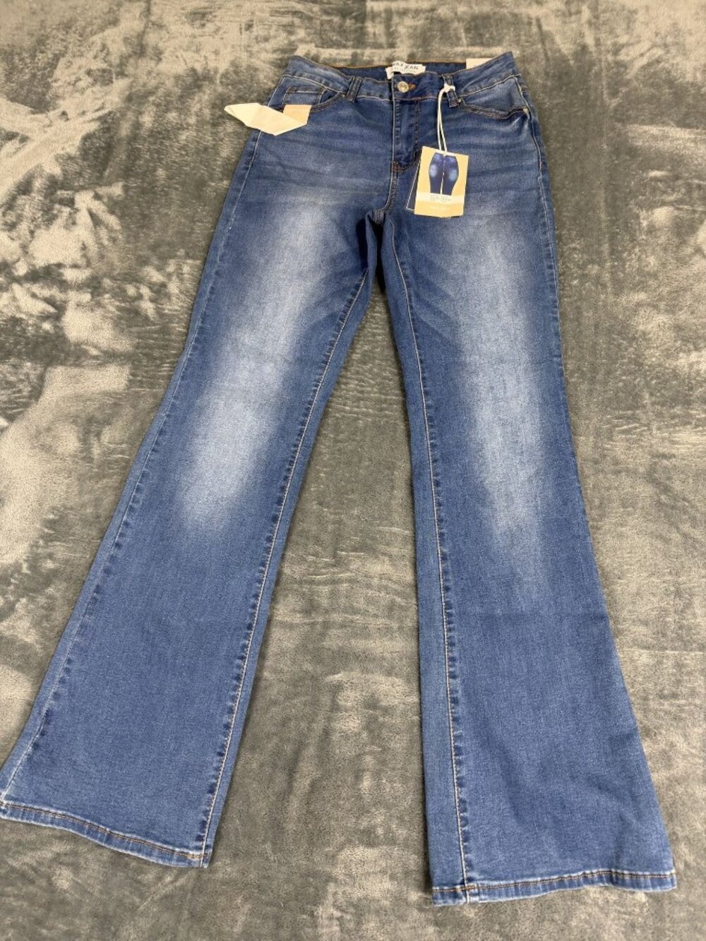 Wax Jean Womens Medium Wash Flare Denim Jeans Size 7/28 Stretchy High Waist NWT